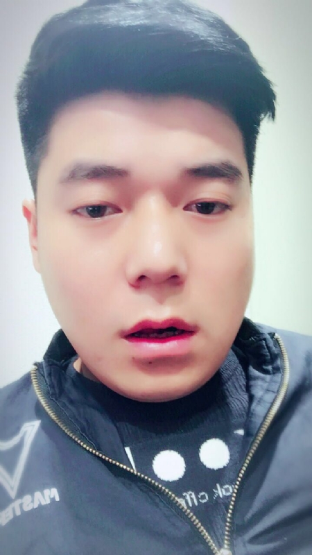 风向决定发型的第一张照片--甘肃蓝颜知己交友网